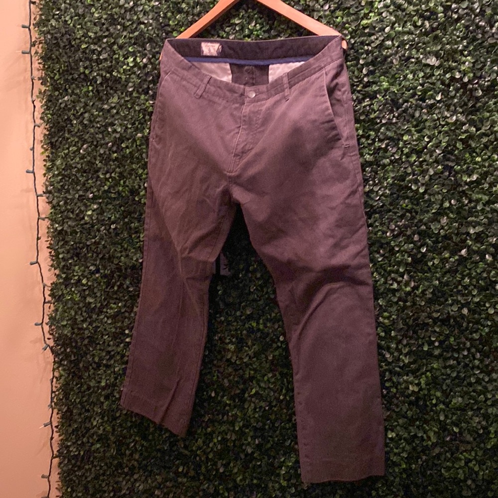 Mens Volcom gray pant size 33